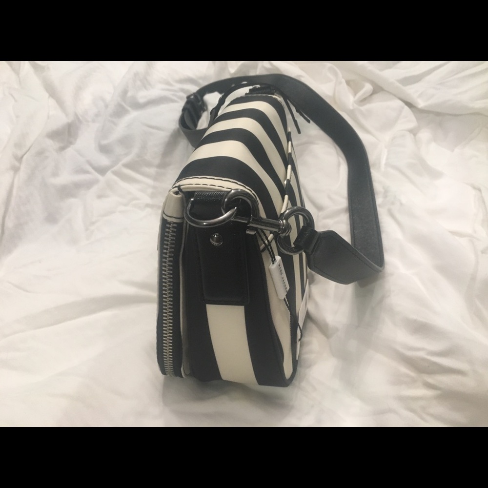Marc Jacobs handbag. - Picture 7 of 7